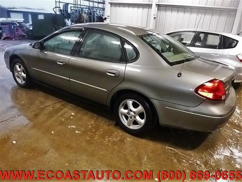 Used 2002 Ford Taurus SES image 3