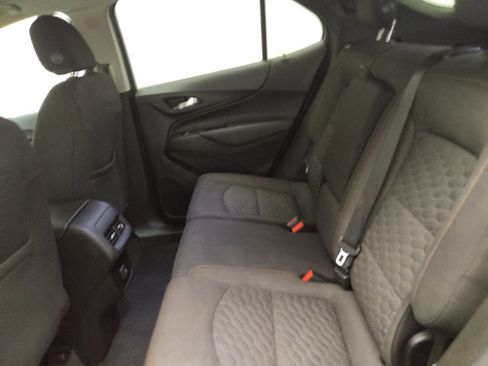 Used 2019 Chevrolet Equinox LT FWD image 18