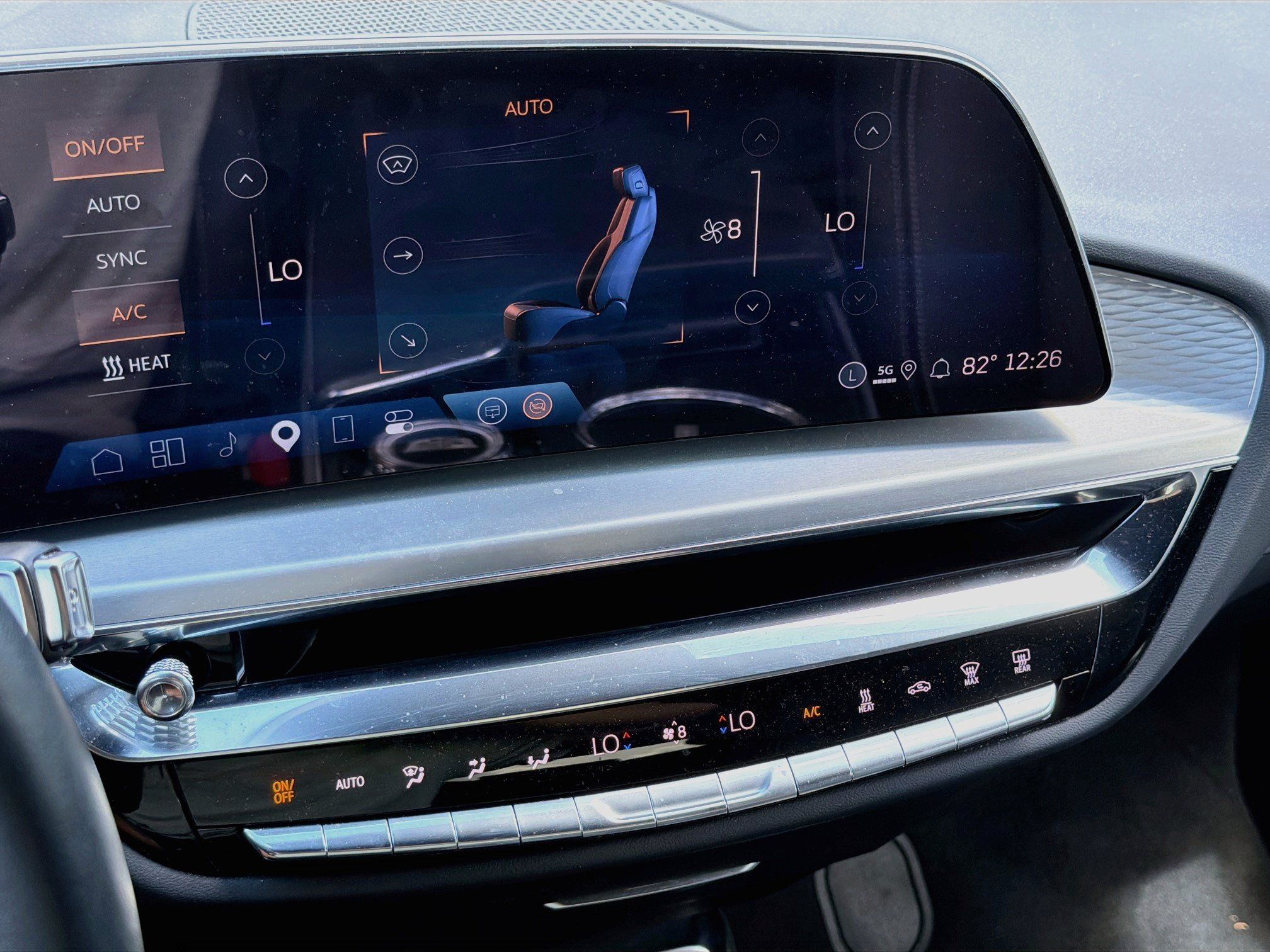 Used 2025 Cadillac Lyriq Luxury RWD image 33