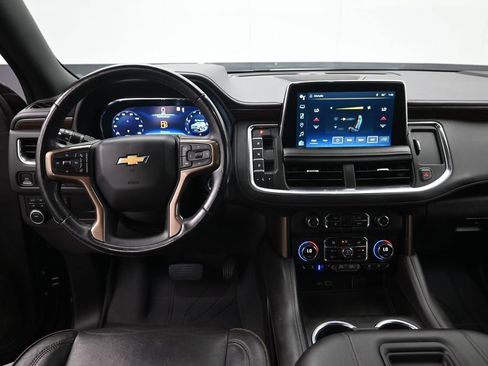 Used 2022 Chevrolet Suburban High Country AWD/4WD image 11