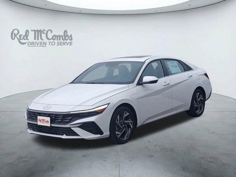 New 2025 Hyundai Elantra Limited FWD image 1