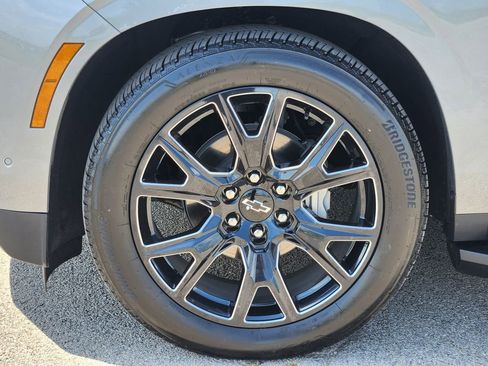 Certified 2025 Chevrolet Tahoe RST w/ RST Capability Package AWD/4WD image 10