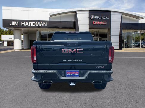 Used 2021 GMC Sierra 1500 AT4 w/ AT4 Value Package AWD/4WD image 6