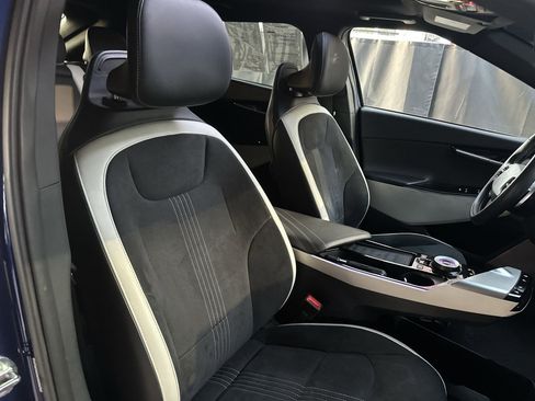 Certified 2022 Kia EV6 GT-Line w/ GT-Line Suede Seat Package image 26