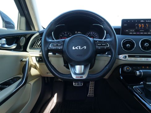 Used 2022 Kia Stinger GT-Line w/ Sun & Sound Package image 21