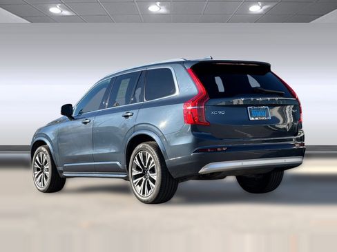Used 2022 Volvo XC90 T6 Momentum w/ Climate Package image 3