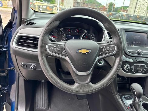 Used 2022 Chevrolet Equinox LS w/ LS Convenience Package AWD/4WD image 14