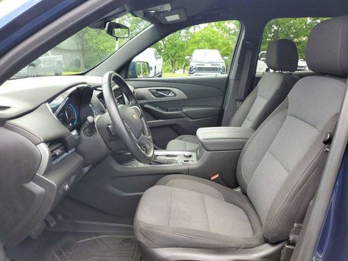 Used 2023 Chevrolet Traverse LT w/ LPO, Floor Liner Package AWD/4WD image 5