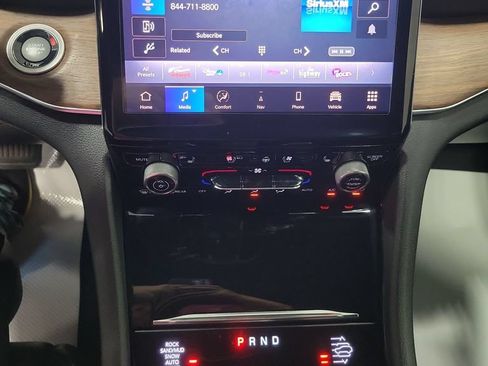 Certified 2022 Jeep Grand Cherokee Summit w/ Advanced Protech Group IV AWD/4WD image 6