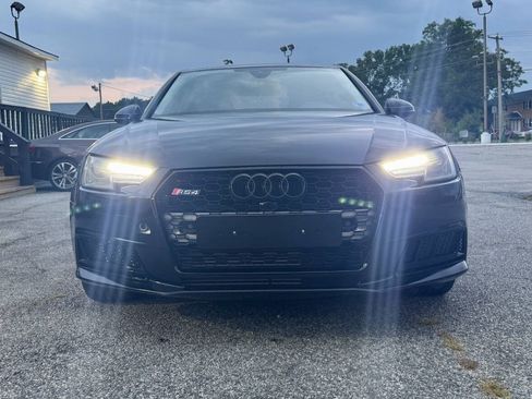 Used 2018 Audi A4 2.0T Premium w/ Convenience Package AWD/4WD image 3