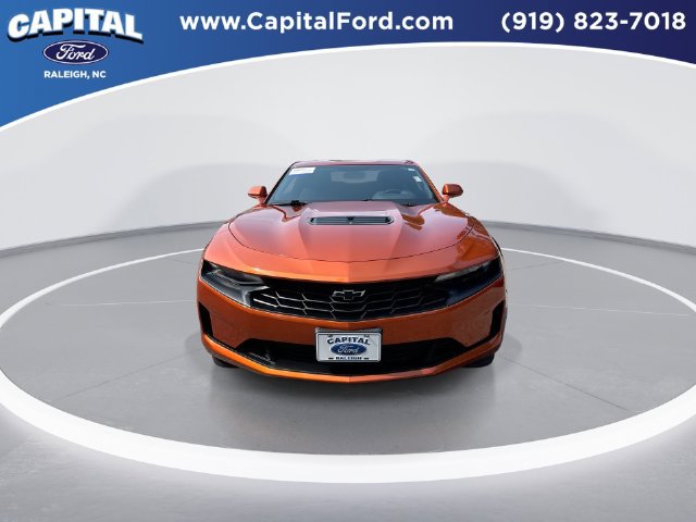 Used 2022 Chevrolet Camaro LT RWD image 3