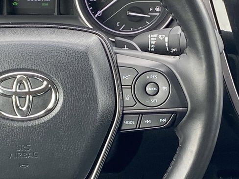 Certified 2024 Toyota Camry SE w/ Convenience Package image 18