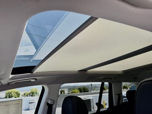 New 2026 Mercedes-Benz GLS 450 4MATIC image 21