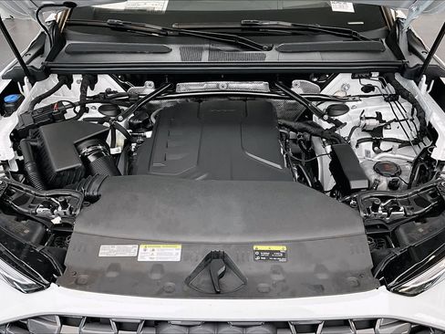Used 2025 Audi Q5 Premium AWD/4WD image 30