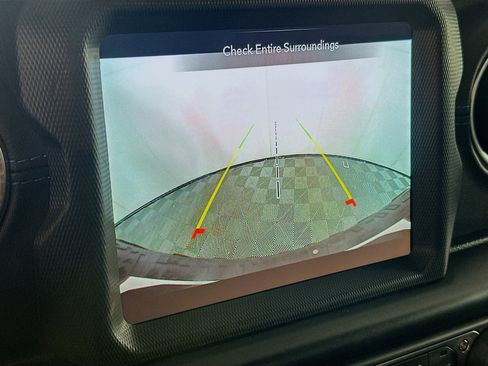 Used 2021 Jeep Wrangler Rubicon w/ Cold Weather Group image 22