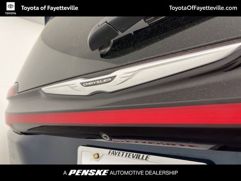 Used 2022 Chrysler Pacifica Pinnacle AWD/4WD image 16