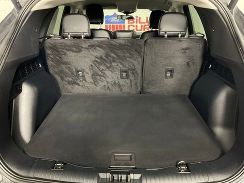 Certified 2022 Ford Escape SE w/ Convenience Package FWD image 11