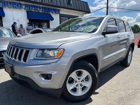 Used 2016 Jeep Grand Cherokee Laredo w/ Quick Order Package 23E AWD/4WD image 4