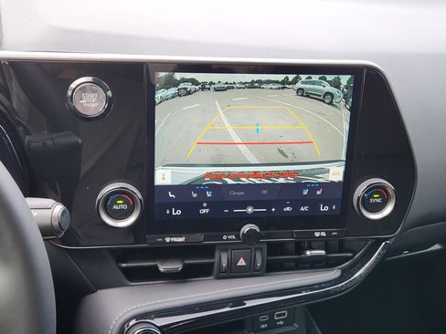 Used 2025 Lexus NX 250 FWD w/ Towing Package (2000 Lbs) image 11