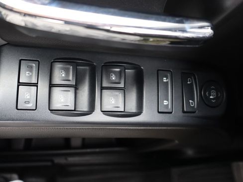 Used 2015 Chevrolet Silverado 3500 W/T AWD/4WD image 17