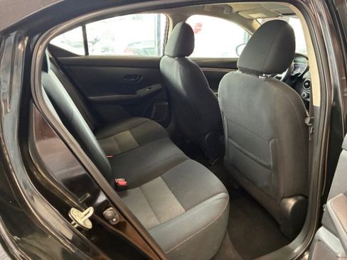 Used 2024 Nissan Sentra SV FWD image 31