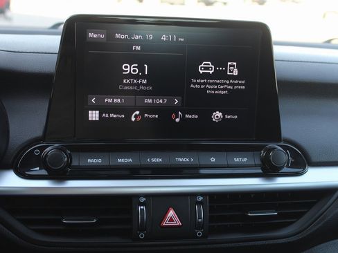 Used 2024 Kia Forte LXS image 15