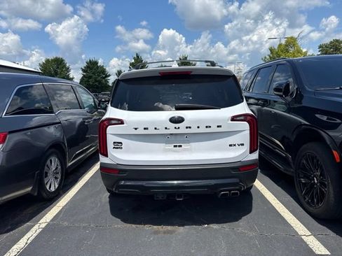 Used 2021 Kia Telluride EX w/ EX Premium Package AWD/4WD image 3