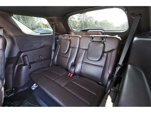 Used 2023 Ford Explorer King Ranch w/ Technology Package RWD image 11