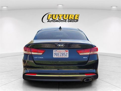 Used 2018 Kia Optima LX image 4