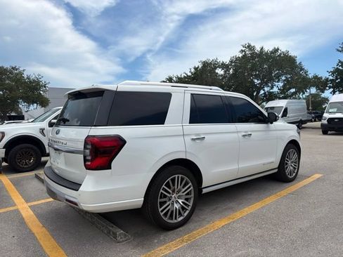 Used 2022 Ford Expedition Platinum AWD/4WD image 4