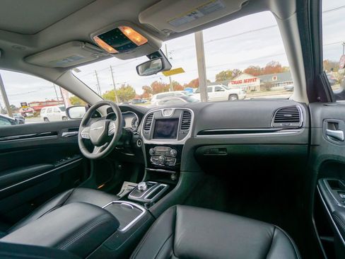 Used 2023 Chrysler 300 Touring L w/ Popular Equipment Group image 30