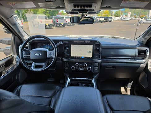 Used 2023 Ford F350 Lariat w/ Lariat Ultimate Package AWD/4WD image 20