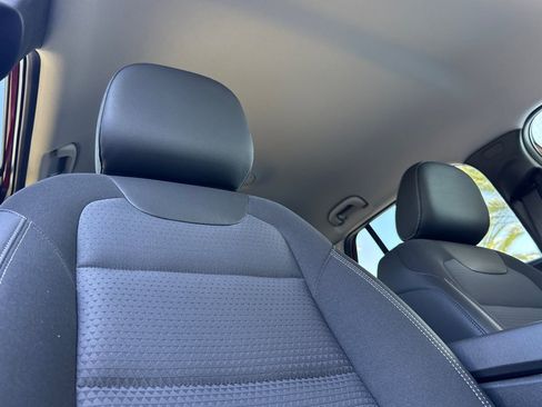 Used 2025 Chevrolet Trax LT w/ Driver Confidence Package image 17