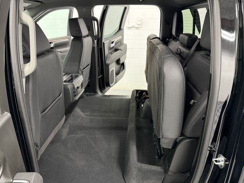 Used 2025 Chevrolet Silverado 1500 RST image 17