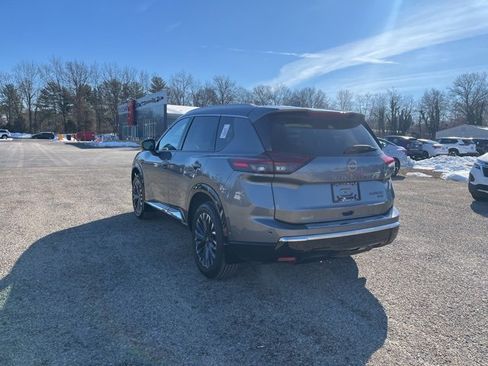 Certified 2024 Nissan Rogue Platinum w/ Platinum Premium Package image 5