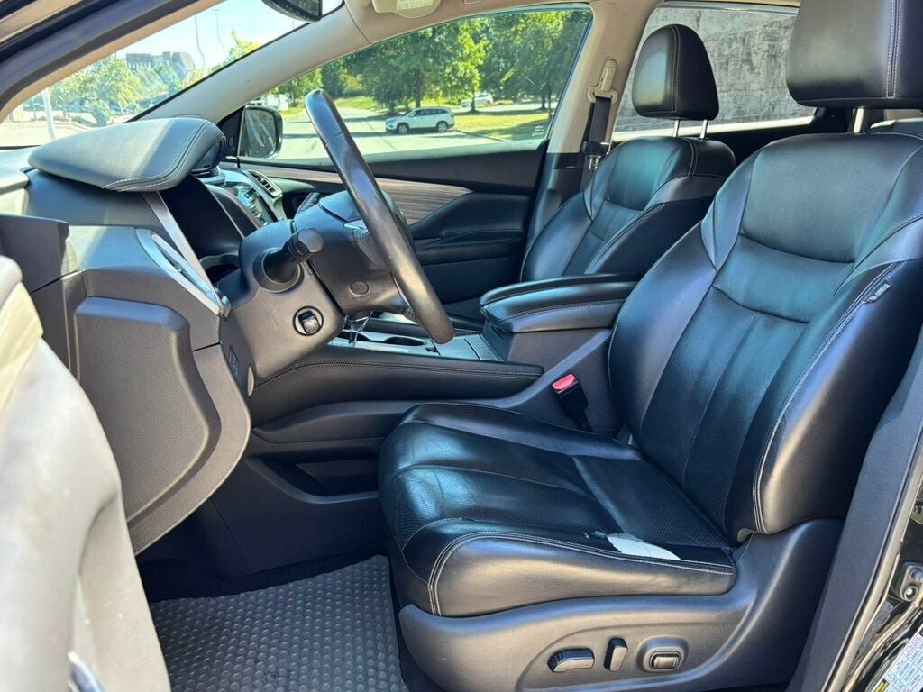Used 2017 Nissan Murano Platinum w/ Platinum Technology Package FWD image 11