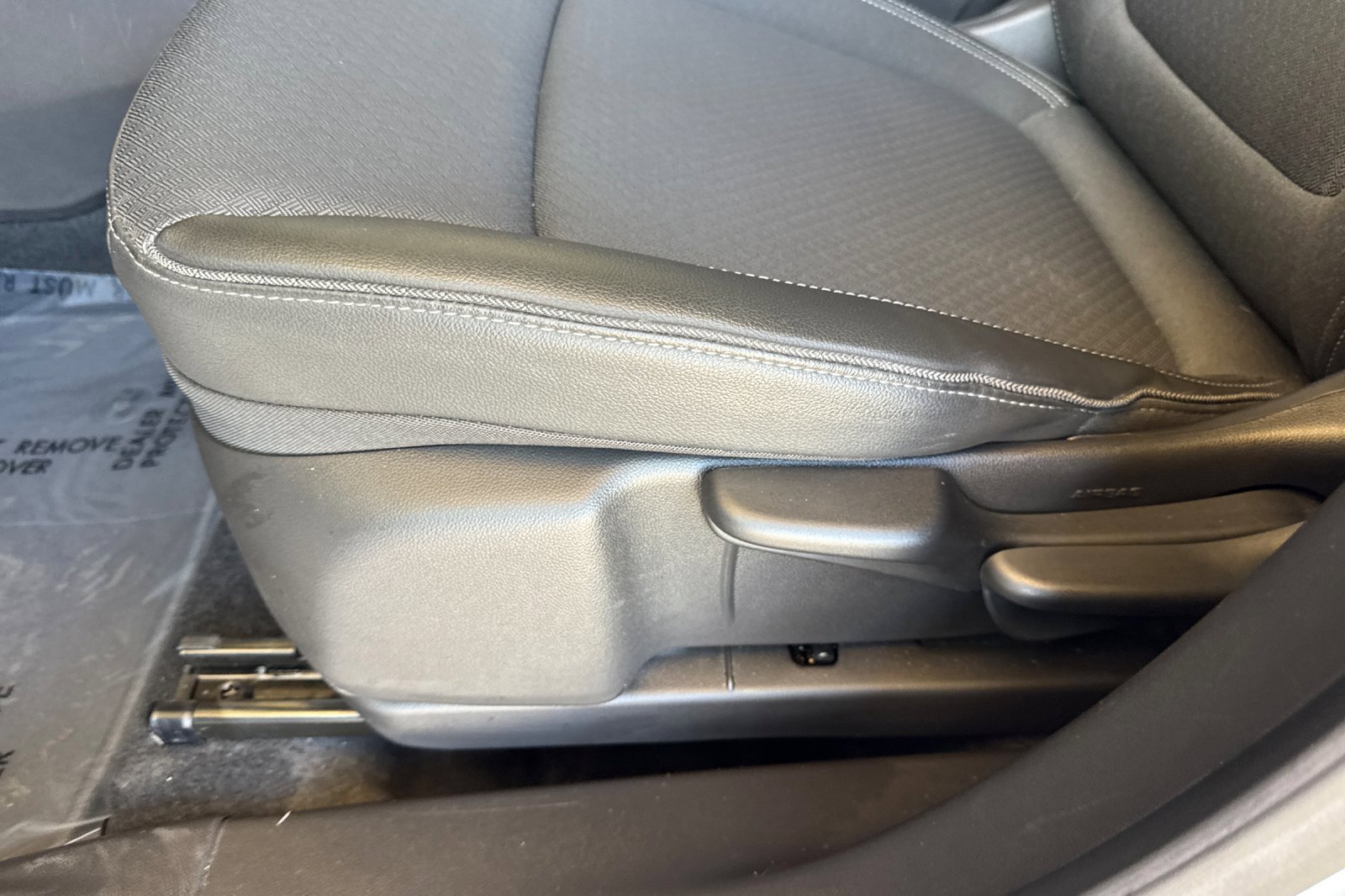 Used 2025 Buick Encore GX Preferred FWD image 12
