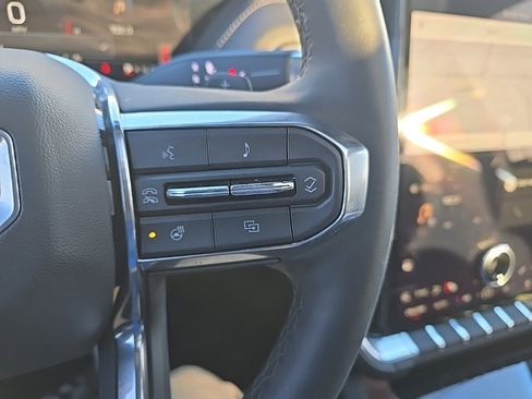 Used 2025 GMC Yukon Denali image 19