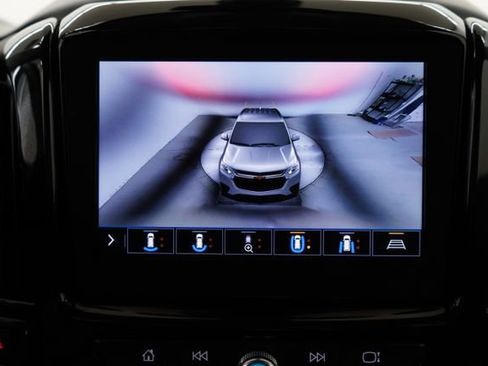 Used 2020 Chevrolet Traverse RS image 31