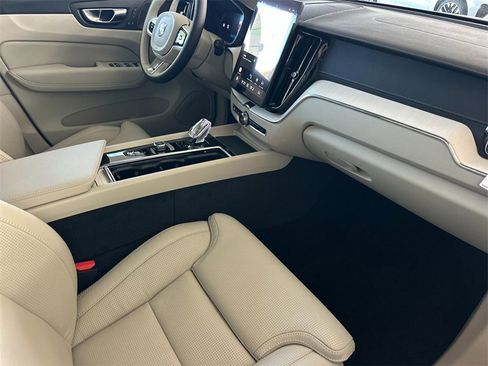 New 2026 Volvo XC60 T8 Ultra w/ Protection Package Premier image 15