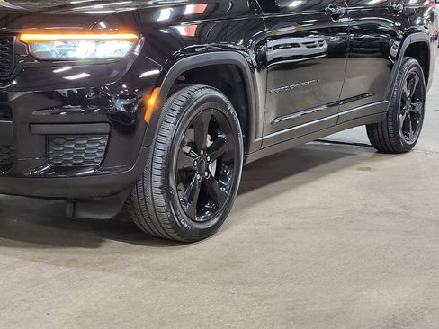 Used 2021 Jeep Grand Cherokee L Altitude image 17