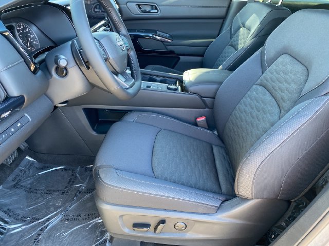 New 2026 Nissan Pathfinder SV AWD/4WD image 10