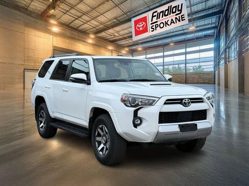 Used 2024 Toyota 4Runner TRD Off-Road Premium image 3