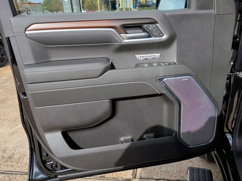 New 2026 GMC Sierra 1500 Denali AWD/4WD image 10