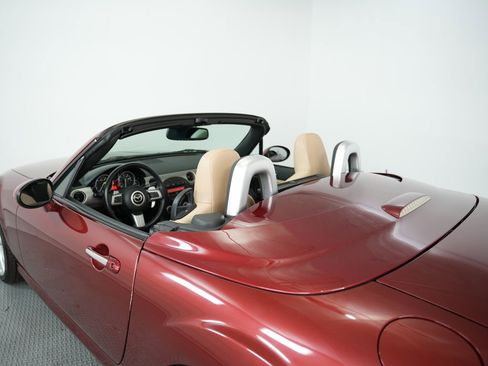 Used 2011 MAZDA MX-5 Miata Grand Touring w/ Premium Pkg image 50