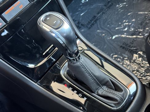 Used 2018 Buick Encore Essence image 21