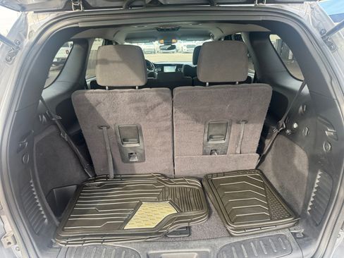 Used 2021 Dodge Durango SXT w/ 3rd Row Seating Group image 29