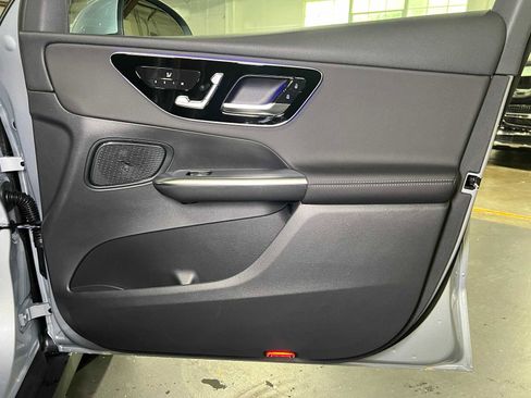 New 2025 Mercedes-Benz GLC 300 4MATIC image 11