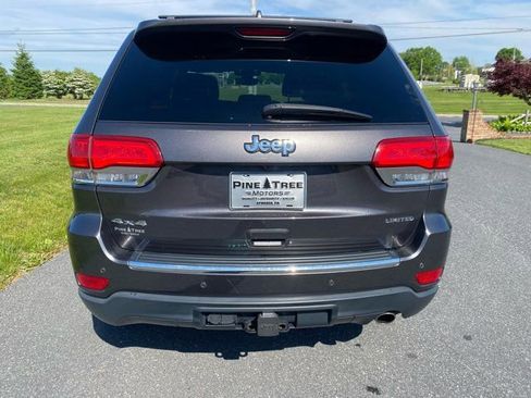 Used 2017 Jeep Grand Cherokee Limited AWD/4WD image 5