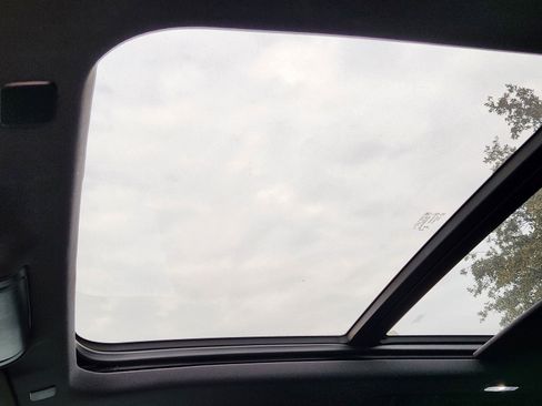 Used 2024 Chevrolet Tahoe RST w/ Luxury Package image 6